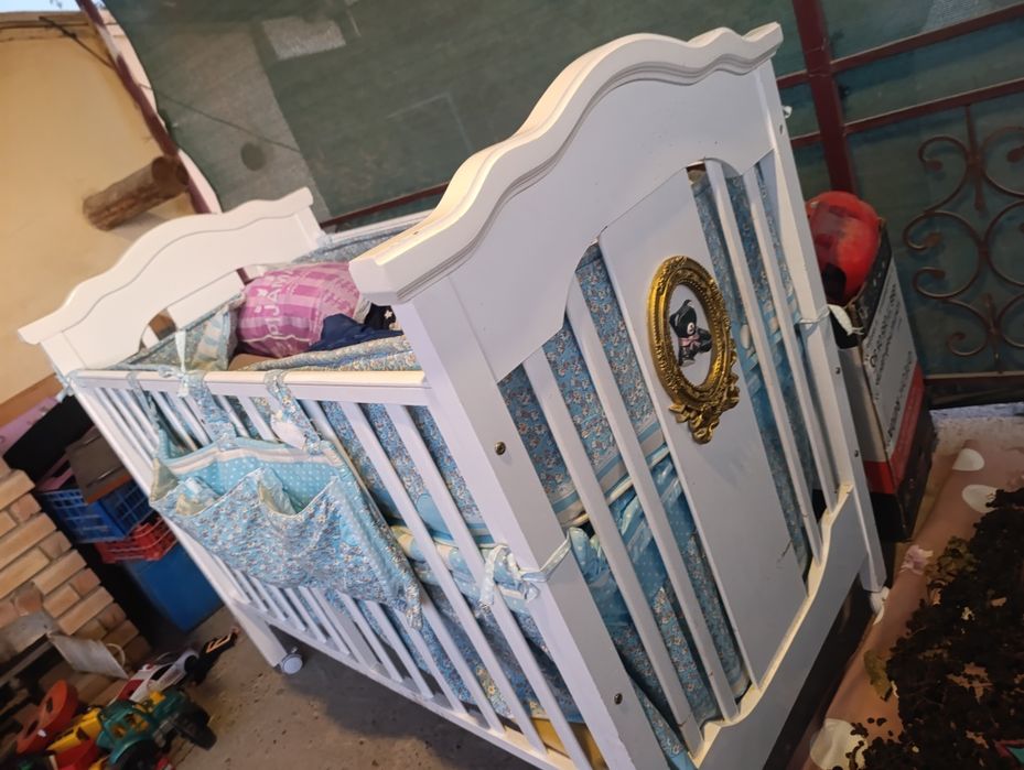 Детский кроват + колибель