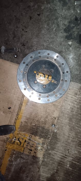 Продам квадроцикл без двиготель