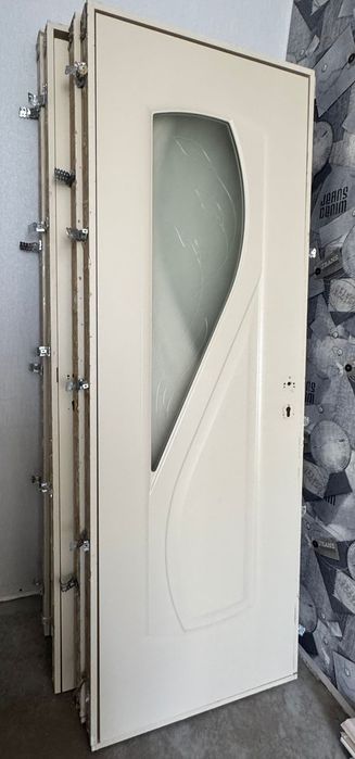 Продам межкомнатные двери