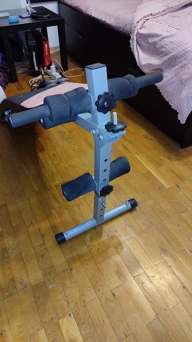 Bancă abdomen curbată reglabila