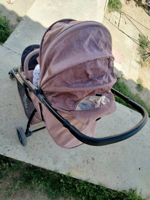 Коляска продам Нормолны