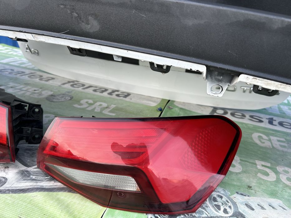 Stop dreapta aripă  Audi A3 8Y hatchback