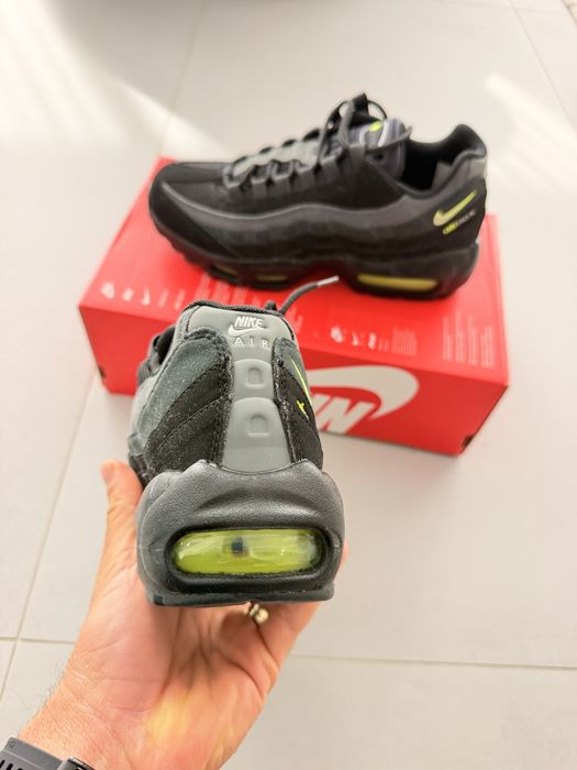 Nike Air Max 95 Black Smoke Volt