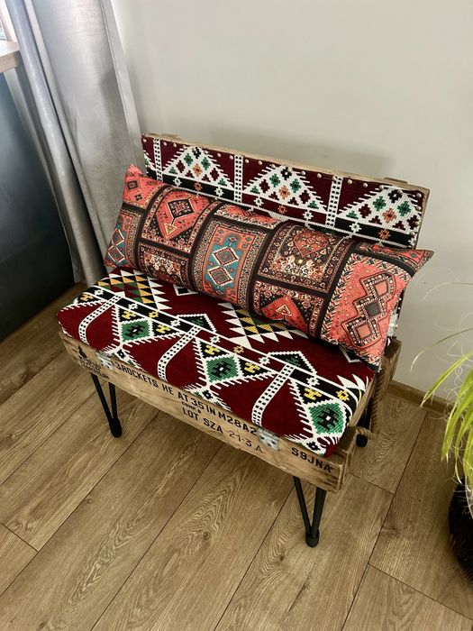 Канапе воевен сандък стил отоман