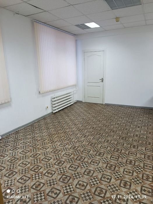 Сдам офис на первом этаже