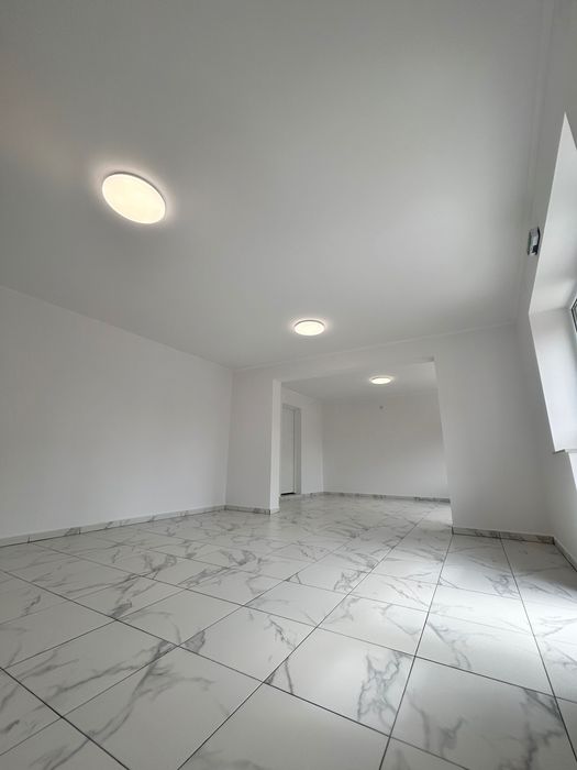 Spațiu de închiriat, 60 mp în Sărmășag