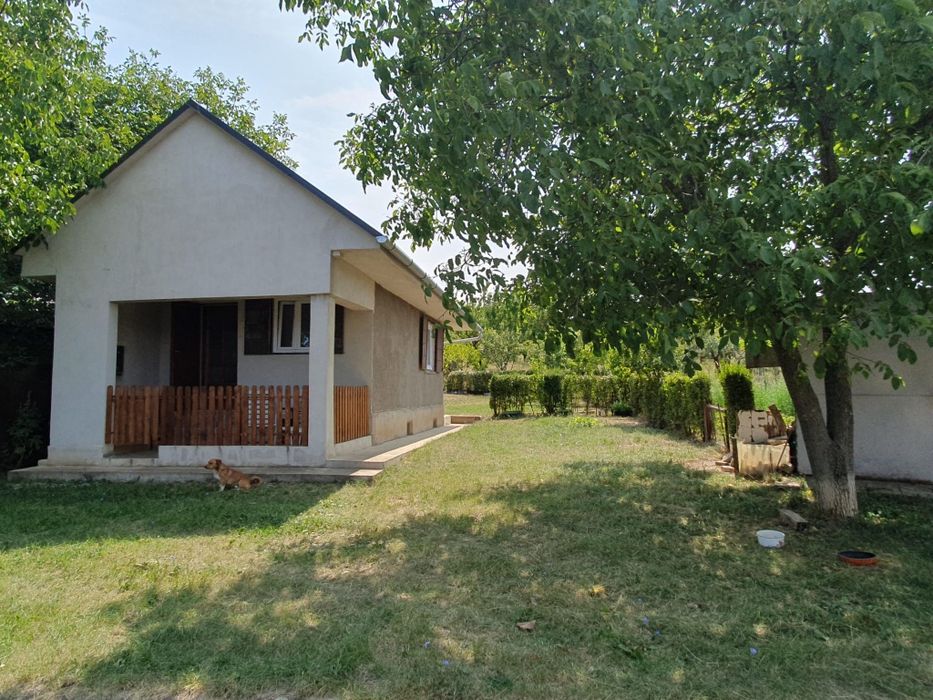 Teren extravilan și constructie