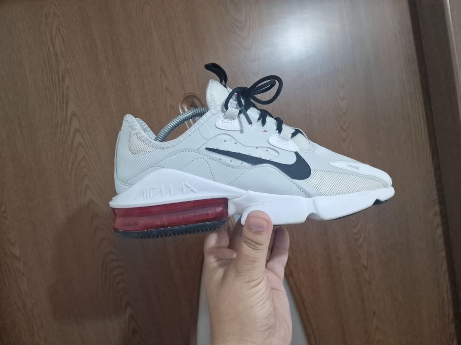 Nike Infinity  Air Max marimea 42 impecabili