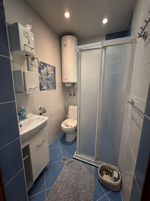 Дава се под наем Двустаен апартамент в Варна, Център - 70 кв.м за 612 € - Снимка #16