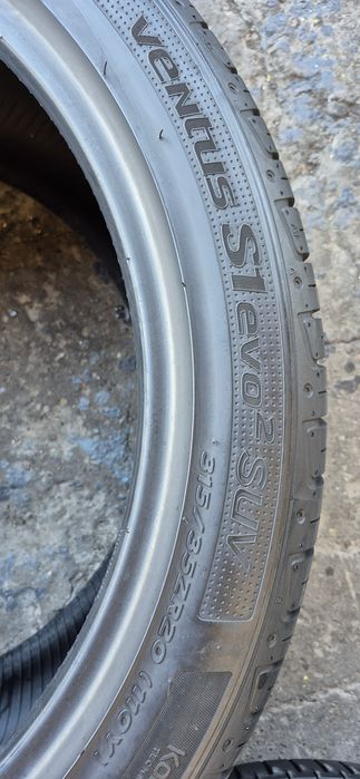 4 anvelope vara,fata Falken 275/40/20,spate Hankook 315/35/20.Pretul este pe bucata.