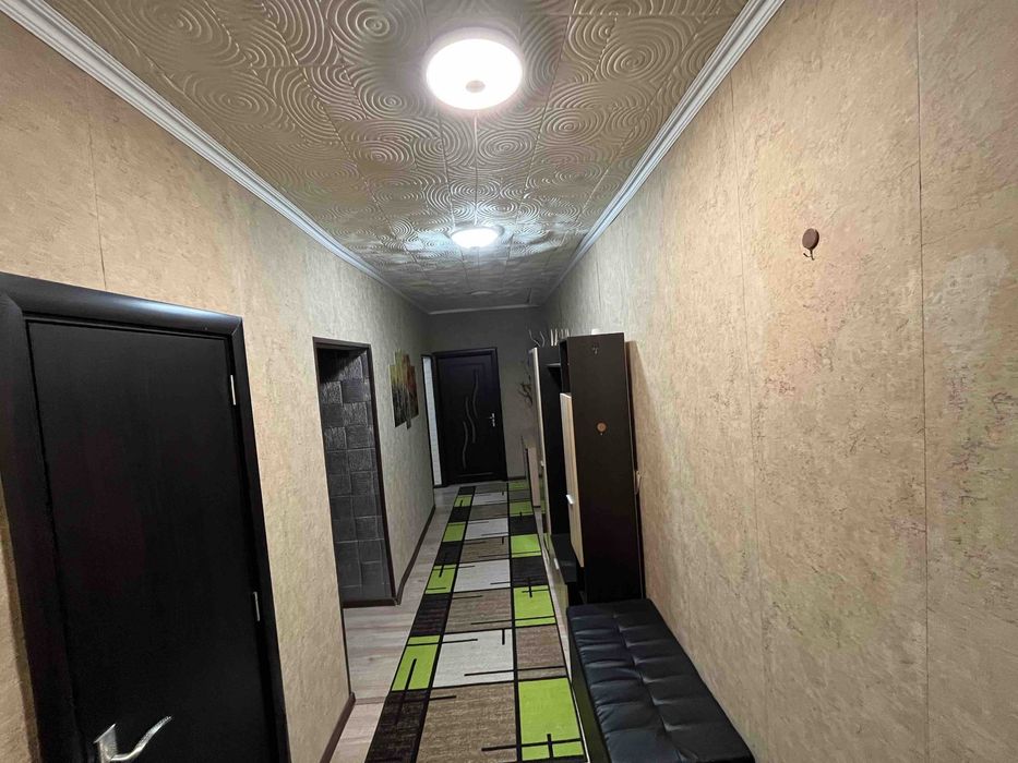 Дава се под наем Тристаен апартамент в Самоков - 100 кв.м за 459 € - Снимка #1