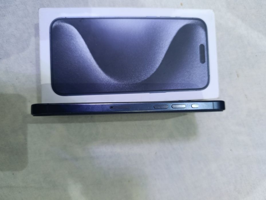 iPhone 15 pro max karobka ideal