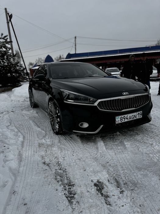 Kia k7………………………………………..