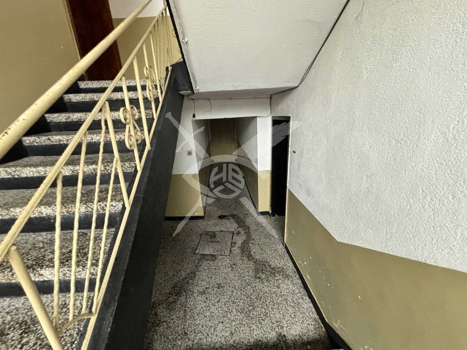 Продава се Многостаен апартамент в Асеновград - 100 кв.м за 1050 €/кв.м - Снимка #3