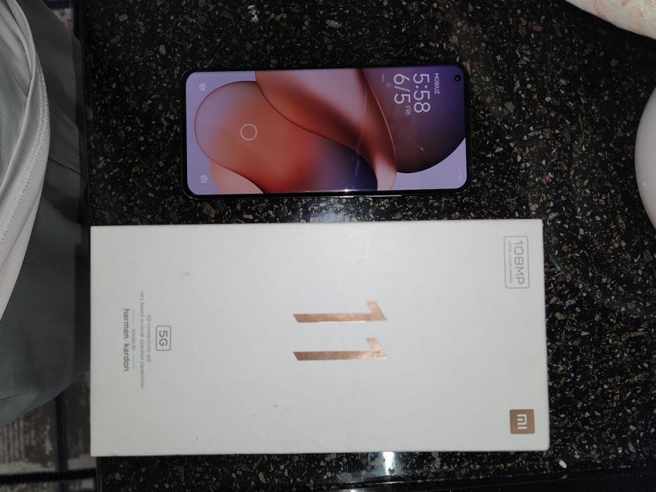 Xiaomi 11 (Mi 11) — Flagman 256gb Snapdragon 888