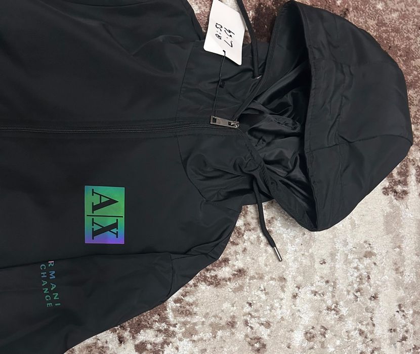 Vând geaca noua de bărbați Armani Exchange