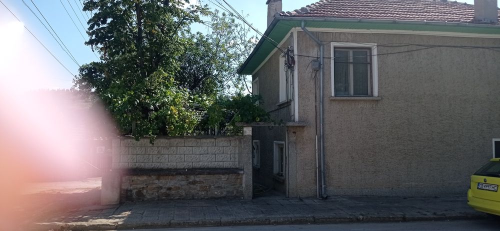 Продавам къща в град Килифарево