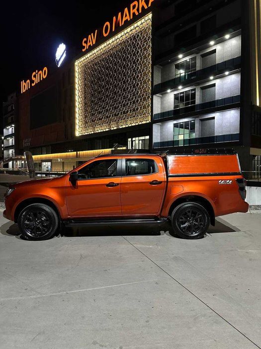 furgon xizmati Isuzu picup