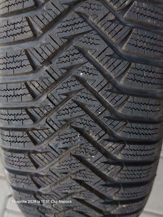 Anvelope iarna 215 65 16