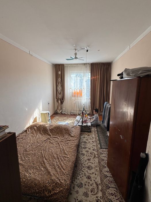 Чиланзар 21.  Срочно.  Продается. Зеркалка. 2 х ком