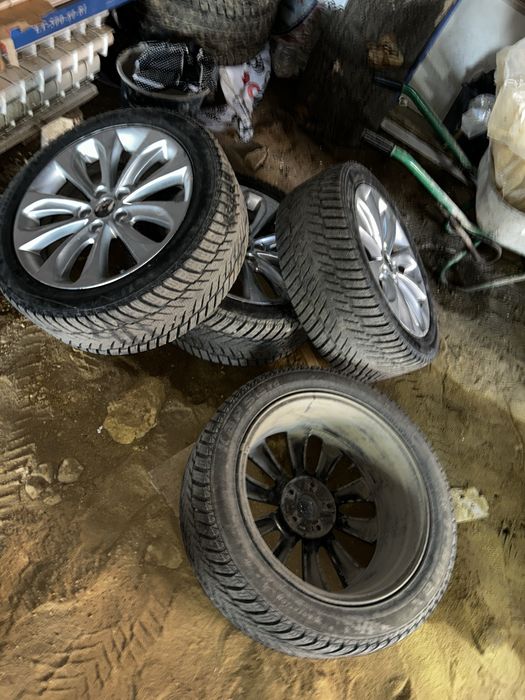 Зимние шины с дисками R18