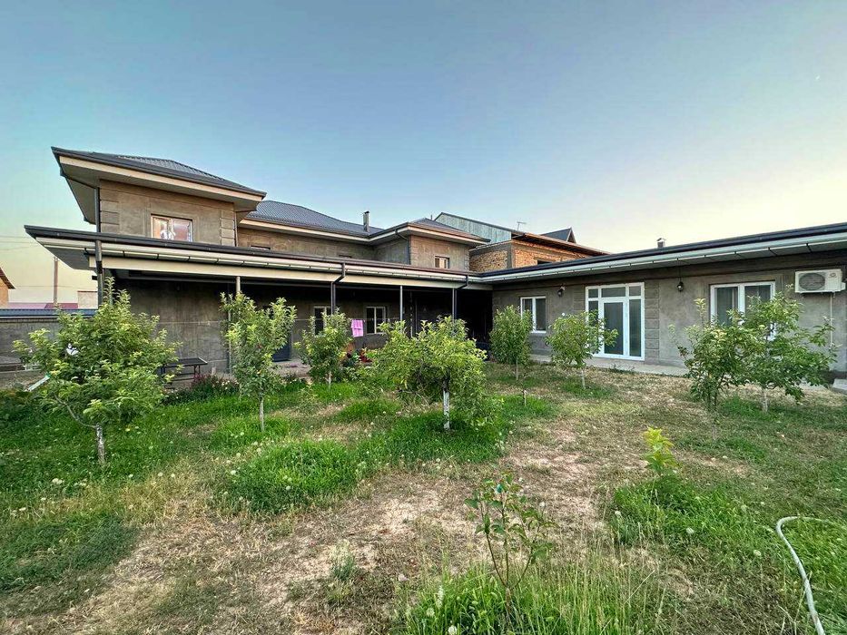 Кибрай 9соток 9хона 2этаж сув бўйида