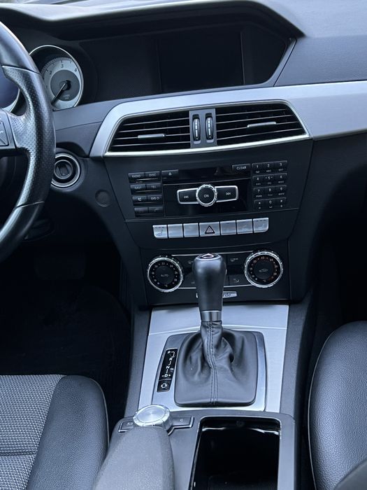 MERCEDES-BENZ C-Class 2012 — imagine 5