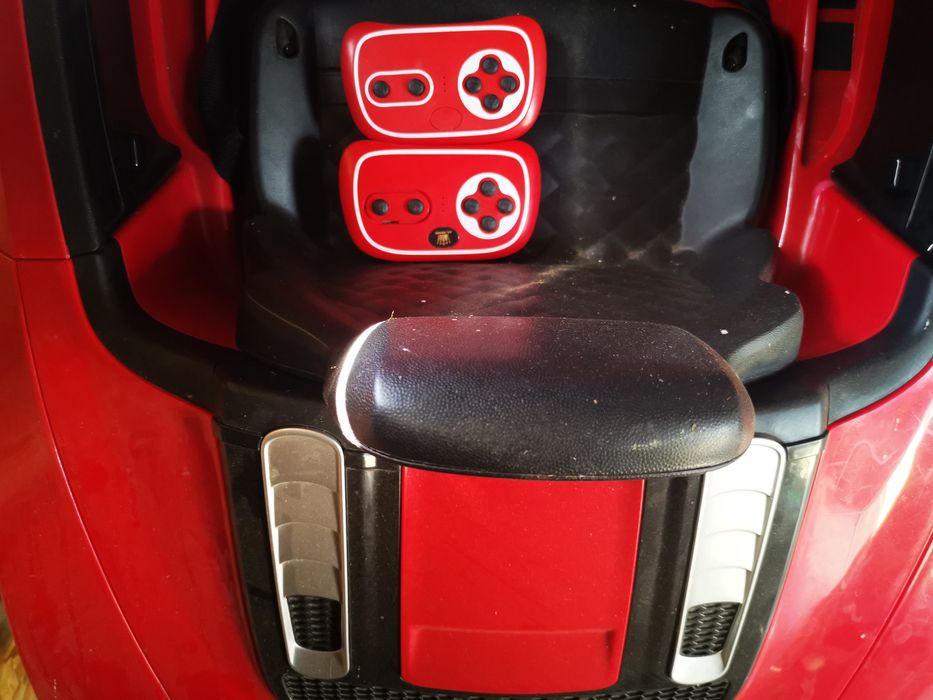 Mașinuța electrica