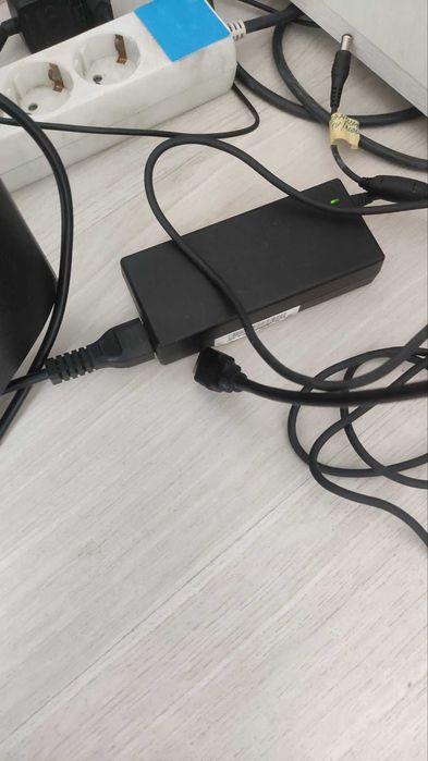 Samsung 32 " LED отличен