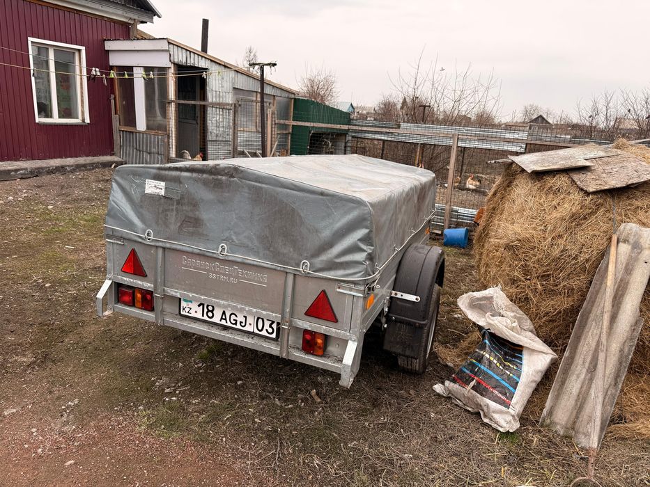 Продам прицеп новый
