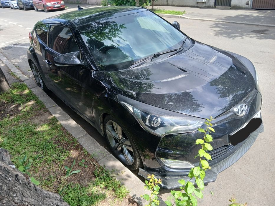 Dezmembrez hyundai veloster