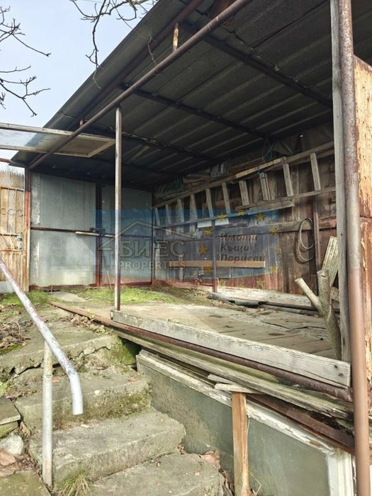 Къща в с. Поцърненци