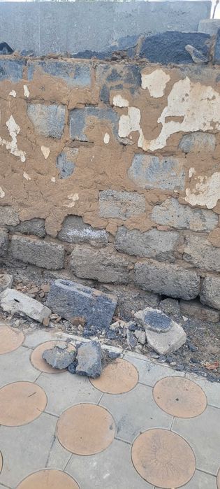 Шлакоблок отдам бесплатно