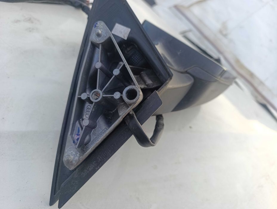 Огледало ляво и дясно за Ауди А3 4вр. / Audi A3 SB 2011г