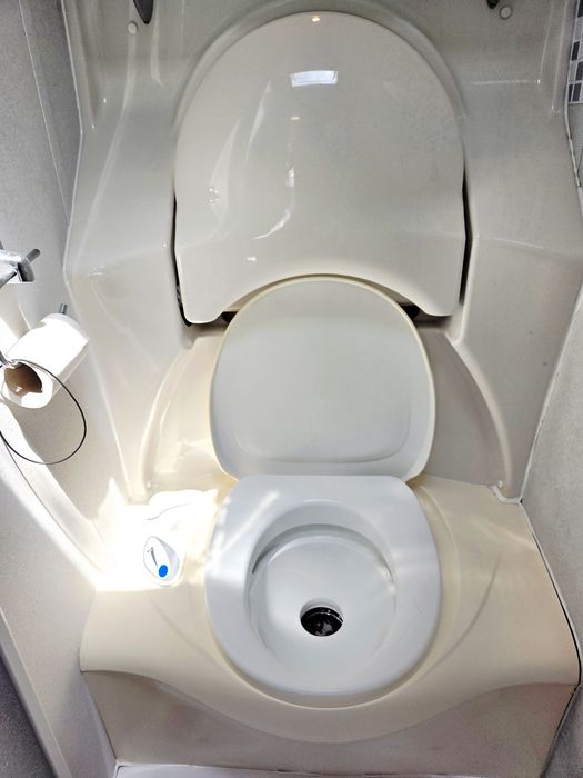 Rulota ELDDIS  pat fix 2008 înmatriculată  doua zone