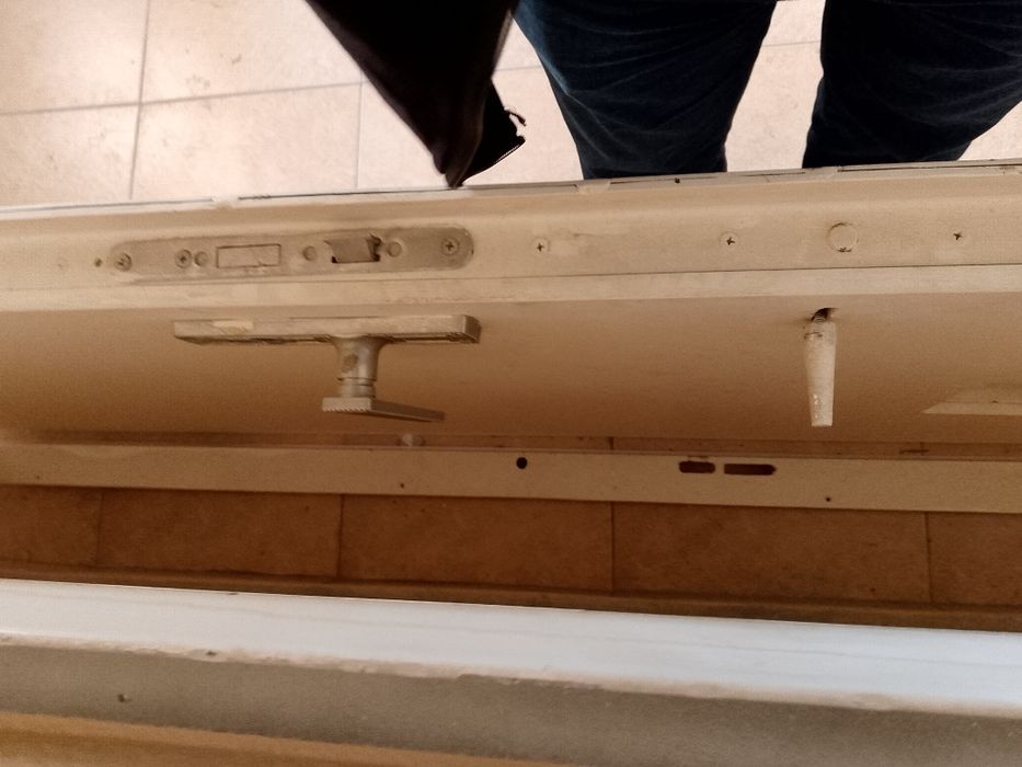 Temir Eshik 207/90 razmer fortochkali zonanikiga oxshidi list qalin