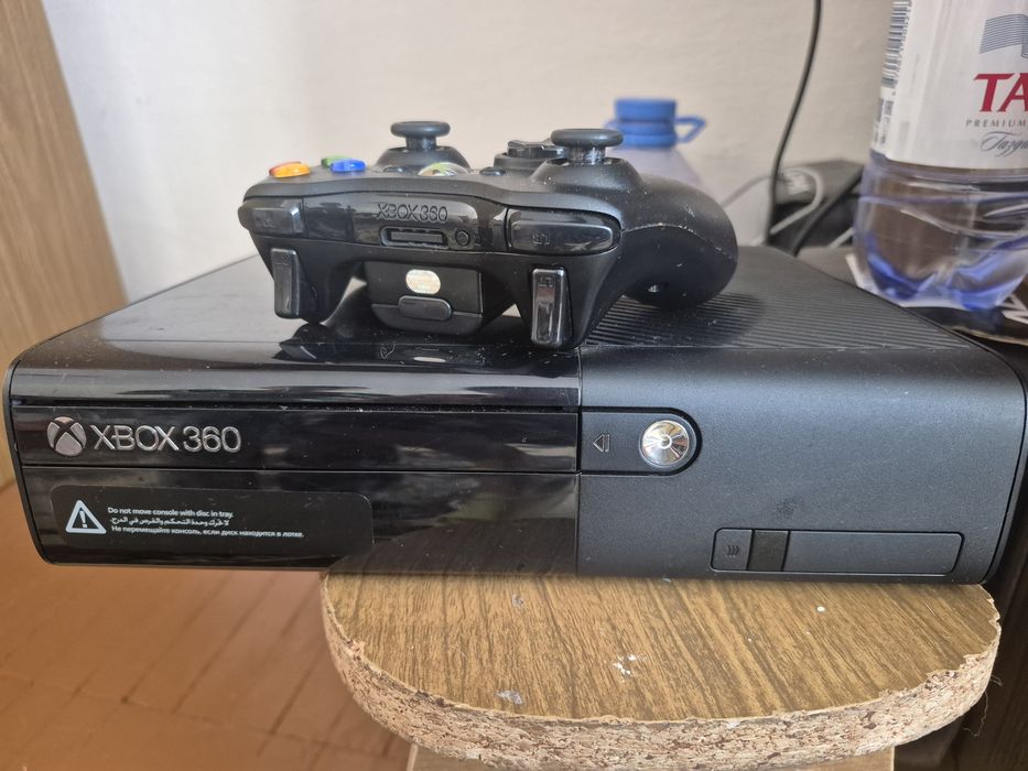 Продам XBOX 360 игровая приставка