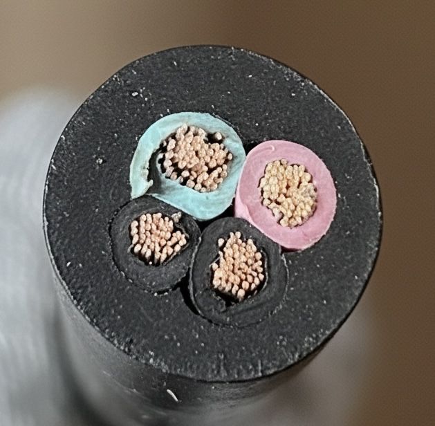 Продается Кабель четырёхжильный