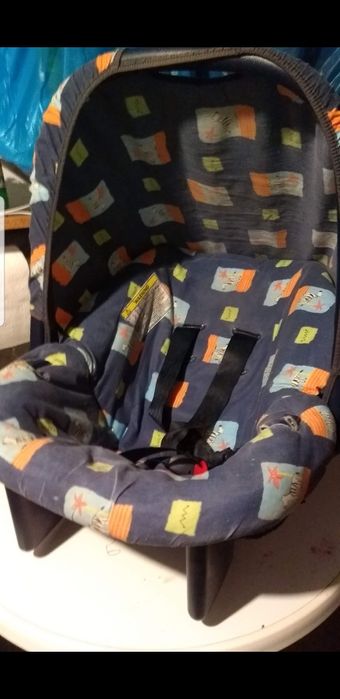 Шизлонг , люлка с музика и кош за кола