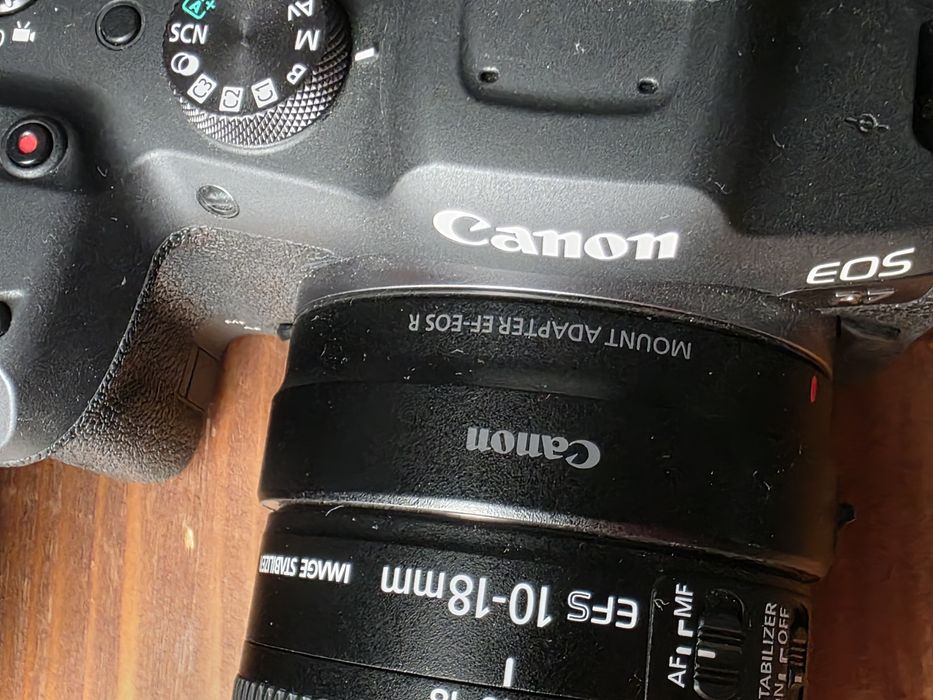 Продается Камера Canon R7