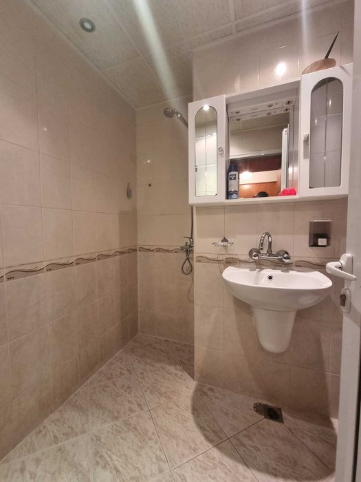 Продава се Тристаен апартамент в Благоевград, Еленово 2 - 84 кв.м за 773 €/кв.м - Снимка #6