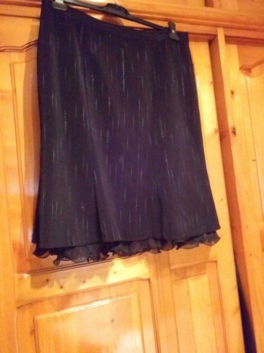 Costum din 3 piese marimea 40