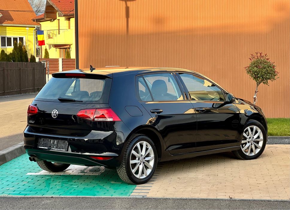 Volkswagen Golf VII Hatchback HIGHLINE