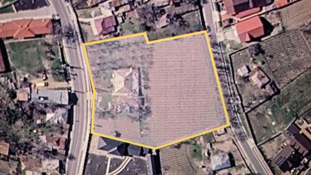 Casa de vanzare 4300 mp teren, sat Beciu, jud. Vrancea