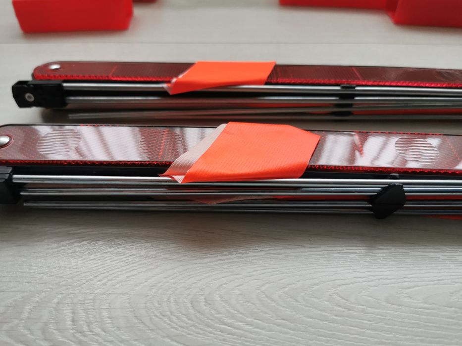 Set 2 triunghiuri reflectorizante și vestă reflectorizantă