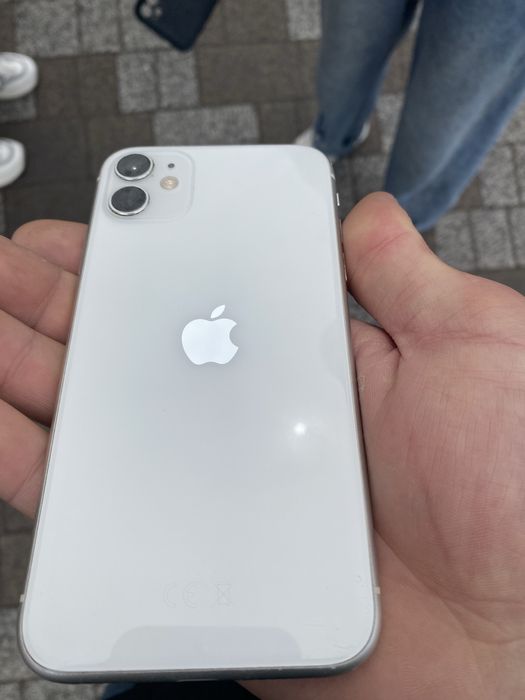 Продам IPhone 11