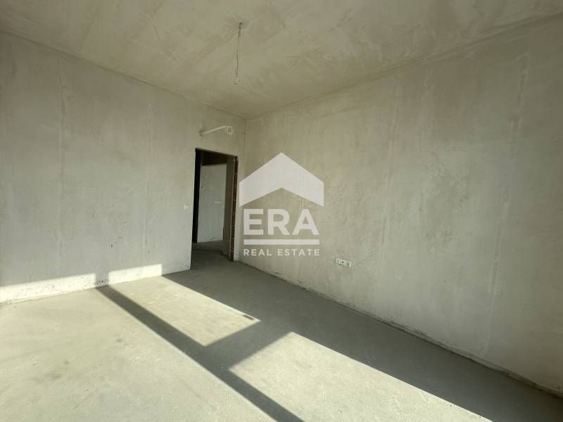 Двустаен южен апартамент за продажба, с морска панорама, в новопострое