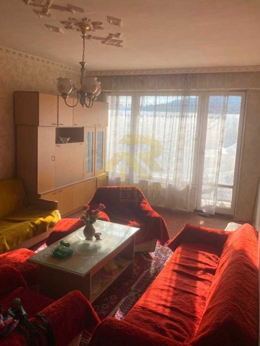 Продава се Двустаен апартамент в Трън - 76 кв.м за 343 €/кв.м - Снимка #1