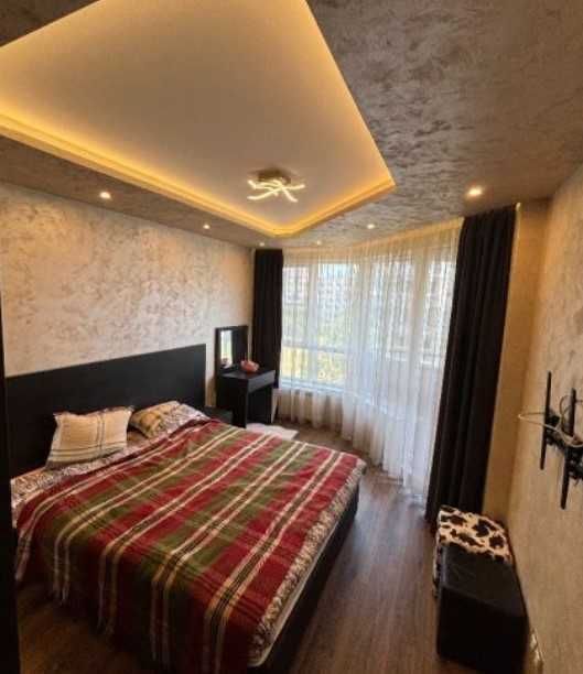 Продава се Двустаен апартамент в София, Център - 60 кв.м за 3000 €/кв.м - Снимка #3