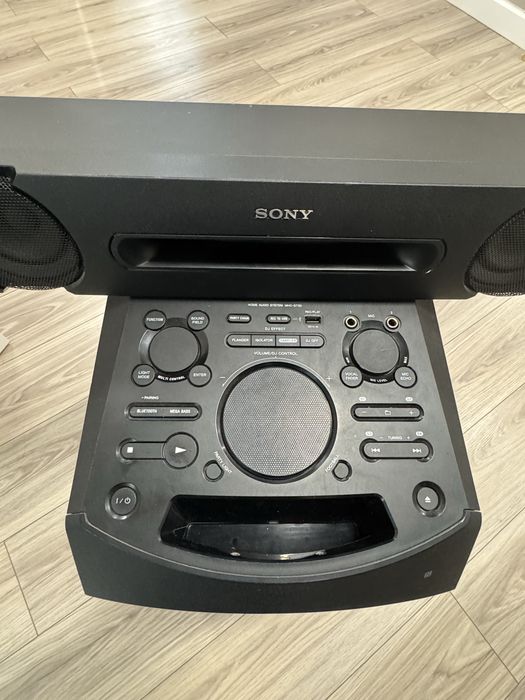 Музыкальный центр Sony